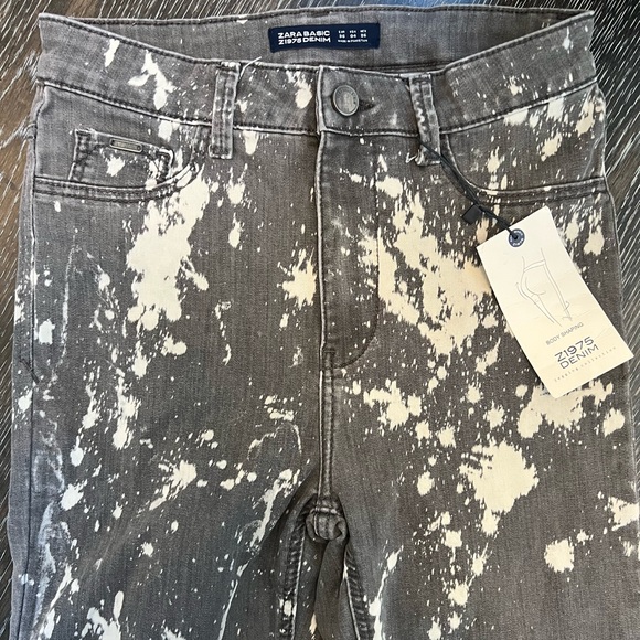 NWT Zara Basic Bleached Out Body Shaping Gray Jeans - Picture 9 of 9